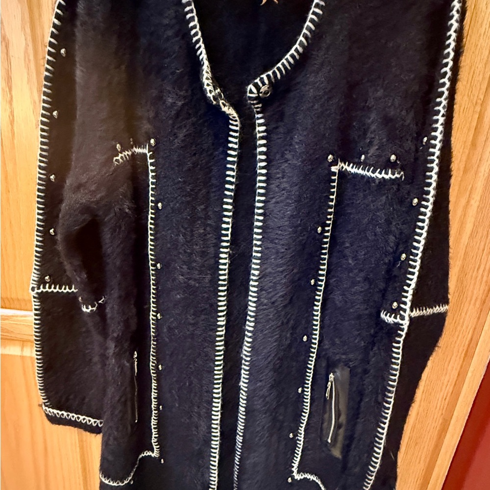 Sioni Charcoal Fuzzy Knit Sweater